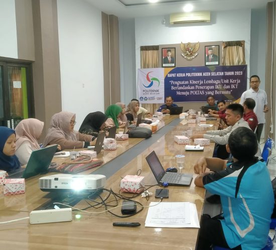 Politeknik Aceh Selatan menggelar rapat kerja (raker) tahun 2023 dengan tema, "Penguatan Kinerja Lembaga/Unit Kerja Berdasarkan Penerapan IKU dan IKT Menuju Poltas yang Bermutu". Acara tersebut berlangsung di ruang rapat kampus setempat, Selasa, (07/03/23).